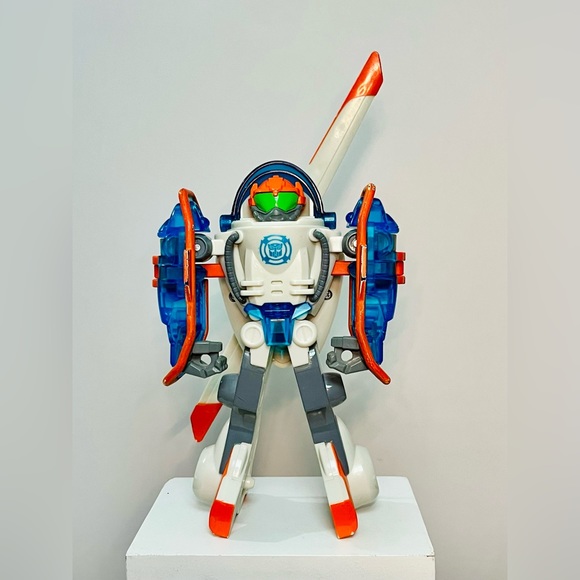 Transformers Rescue Bots: MorBot, Hoist, Blades - Picture 8 of 9